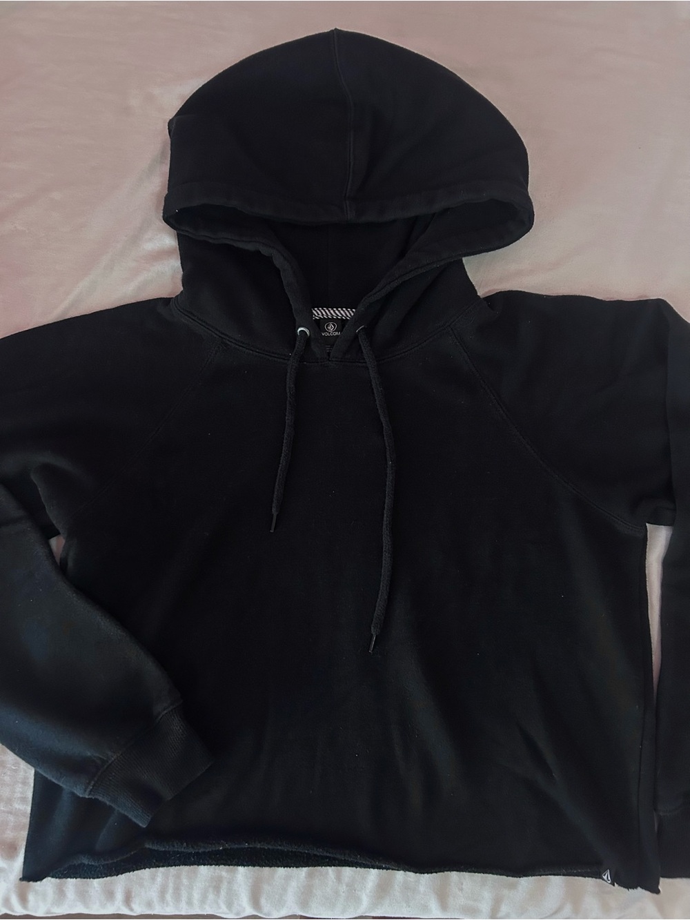 VOLCOM Black Women’s Cropped Hoodie Classic Pullover